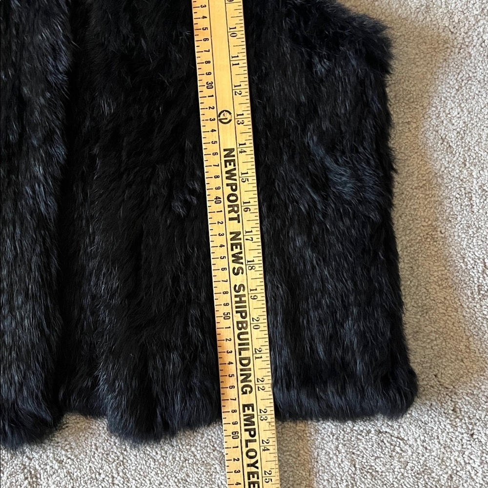 525 America LUXE Black Dyed Rabbit Fur Open Front Waist Length Vest Womens Large - Picture 8 of 9